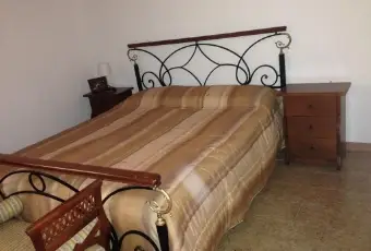 Rexer-Graniti-CASA-INDIPENDENTE-CAMERA-DA-LETTO