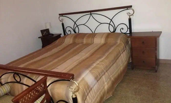 Rexer-Graniti-CASA-INDIPENDENTE-CAMERA-DA-LETTO