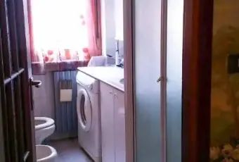 Rexer-Torino-Stanza-singola-arredata-a-euro-BAGNO