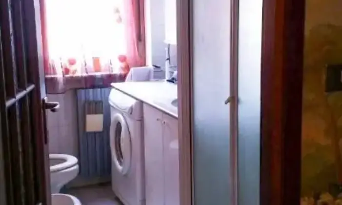 Rexer-Torino-Stanza-singola-arredata-a-euro-BAGNO