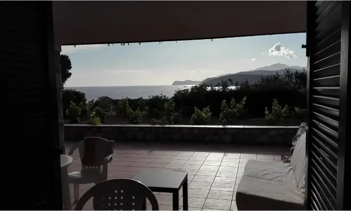 Rexer-Capoliveri-Panoramico-monolocale-mare-SALONE