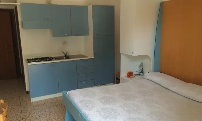 Rexer-Varazze-Monolocale-in-residence-mare-CAMERA-DA-LETTO