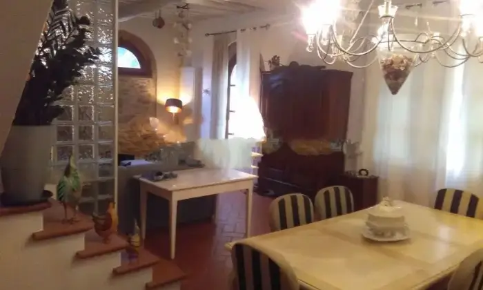 Rexer-Capannori-Affitto-di-casa-indipendente-SALONE