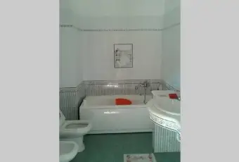 Rexer-Caianello-Villa-via-Pagliare-Caianello-BAGNO