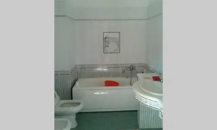Rexer-Caianello-Villa-via-Pagliare-Caianello-BAGNO