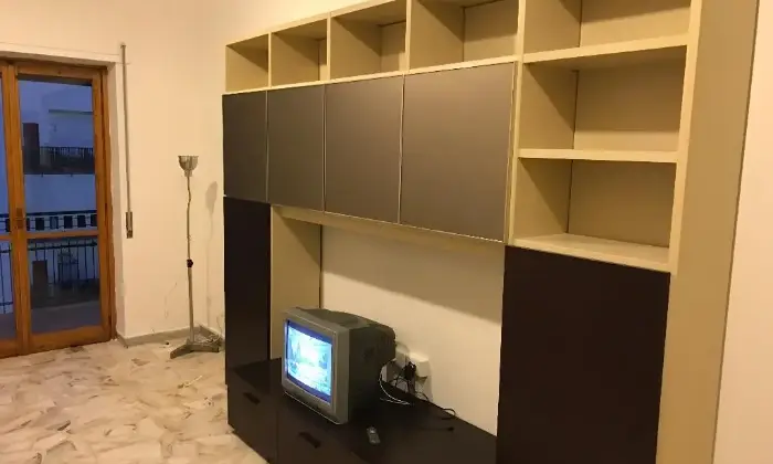 Rexer-Rende-Stanza-singola-o-doppia-a-rende-vicino-al-Metropolis-SALONE