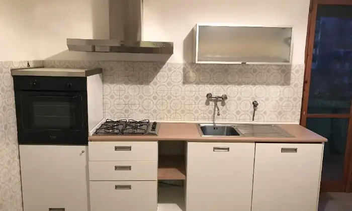 Rexer-Rende-Stanza-singola-o-doppia-a-rende-vicino-al-Metropolis-CUCINA