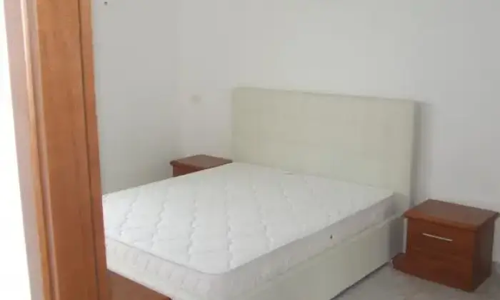 Rexer-Latina-Bilocale-arredato-recente-costruzione-CAMERA-DA-LETTO