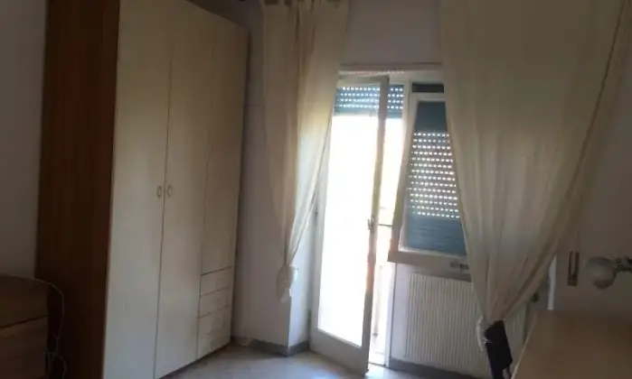 Rexer-Roma-Appartamento-per-studenti-CAMERA-DA-LETTO