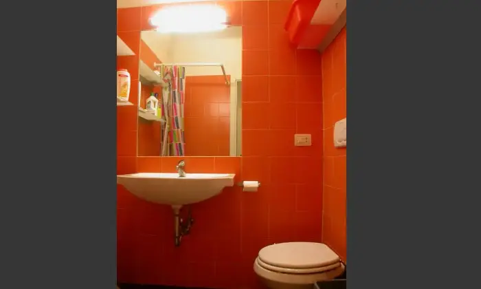 Rexer-Roma-Stanza-doppia-anche-uso-singola-BAGNO