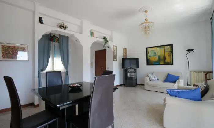 Rexer-Roma-Appartamento-vista-mare-SALONE