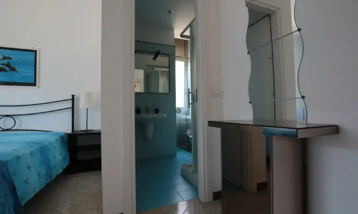 Rexer-Roma-Appartamento-vista-mare-BAGNO