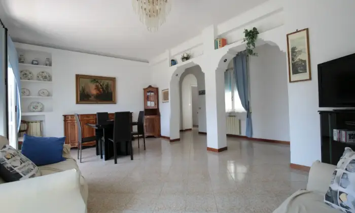 Rexer-Roma-Appartamento-vista-mare-SALONE