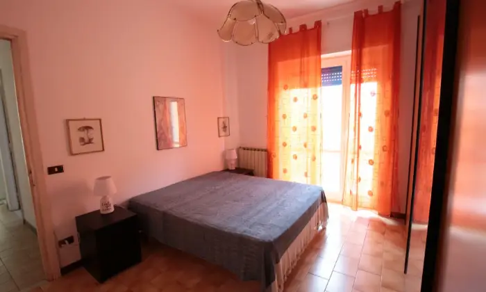 Rexer-Roma-Appartamento-vista-mare-CAMERA-DA-LETTO