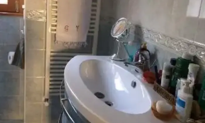 Rexer-Roma-Trilocale-uso-ufficio-A-BAGNO