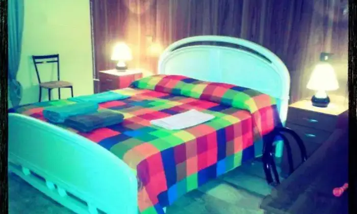 Rexer-Thiesi-Casa-indipendente-ristrutturata-CAMERA-DA-LETTO