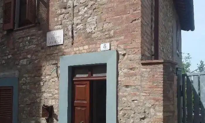 Rexer-Marsciano-Elegante-appartamento-su-due-livelli-ALTRO