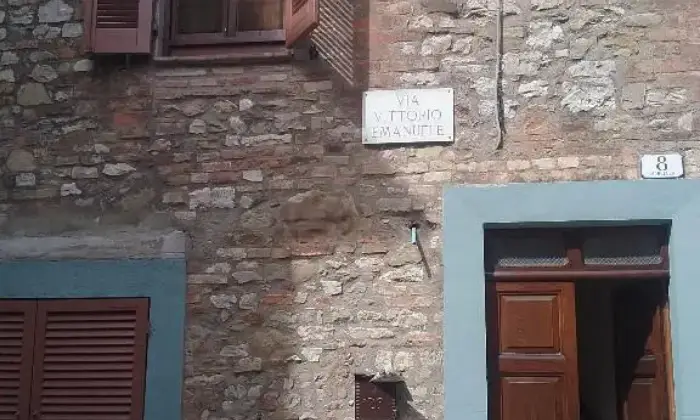 Rexer-Marsciano-Elegante-appartamento-su-due-livelli-ALTRO
