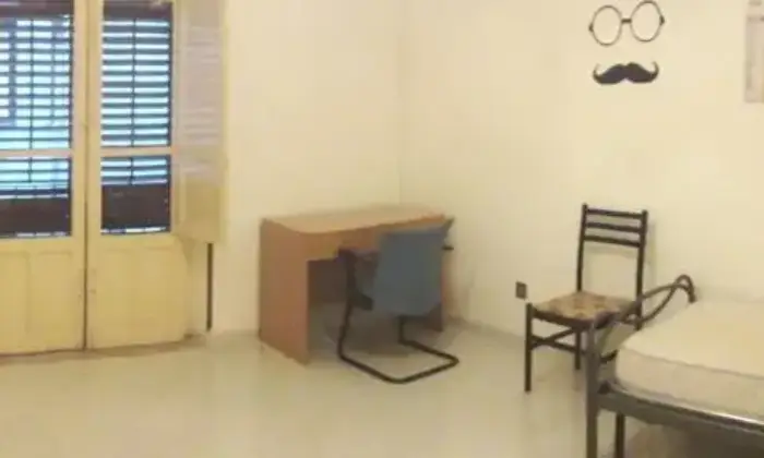 Rexer-Palermo-stanze-per-studenti-infermieri-CAMERA-DA-LETTO