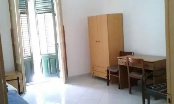 Rexer-Palermo-stanze-per-studenti-infermieri-CAMERA-DA-LETTO