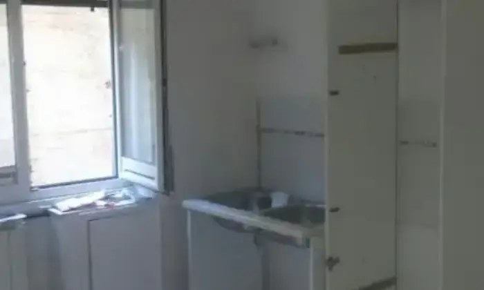 Rexer-Genova-Pratico-bilocale-CUCINA