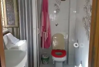 Rexer-Martina-Franca-Solo-a-trasfertisti-BAGNO