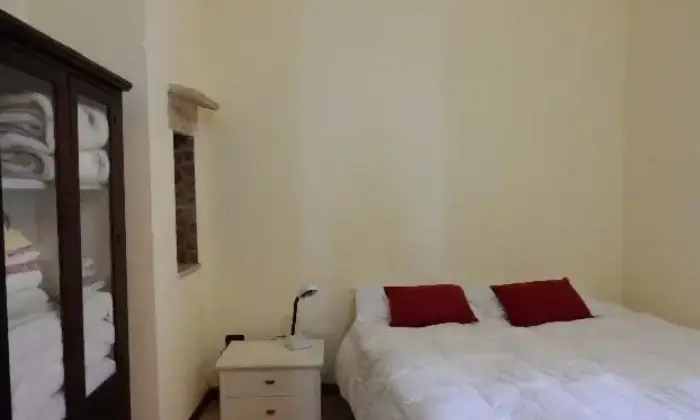 Rexer-Lecce-Centrale-ampio-trilocale-CAMERA-DA-LETTO