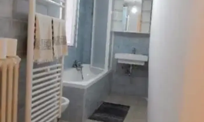 Rexer-Lecce-Centrale-ampio-trilocale-BAGNO