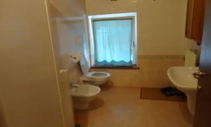 Rexer-Trento-posti-letto-per-studenti-vicino-alla-facolt-di-Ingegneria-BAGNO