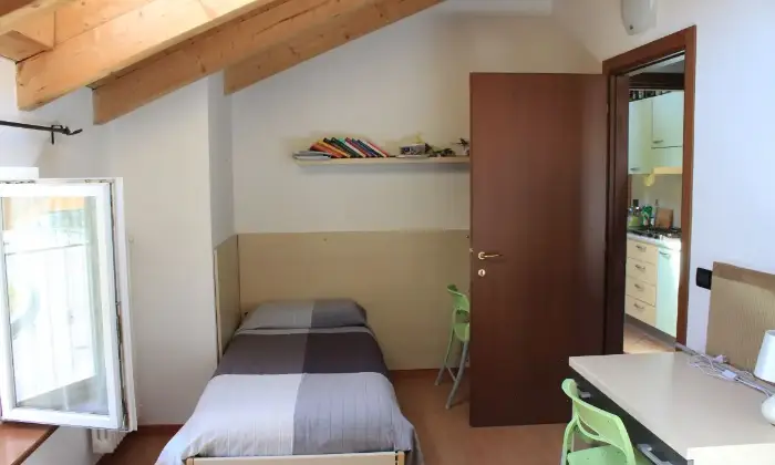 Rexer-Trento-posti-letto-per-studenti-vicino-alla-facolt-di-Ingegneria-CAMERA-DA-LETTO