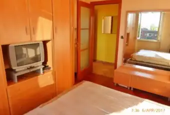 Rexer-Biella-Ampio-e-confortevole-trilocale-ristrutturato-CAMERA-DA-LETTO