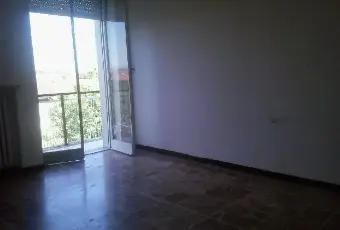 Rexer-Alessandria-Accogliente-trilocale-CAMERA-DA-LETTO