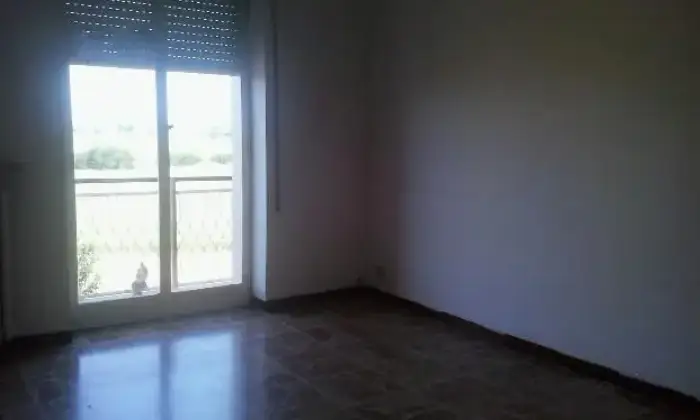 Rexer-Alessandria-Accogliente-trilocale-CAMERA-DA-LETTO