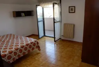 Rexer-San-Nicola-la-Strada-Mansarda-con-vista-panoramica-CAMERA-DA-LETTO