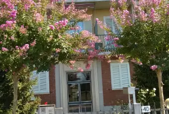 Rexer-Pavia-Arredato-per-tre-studenti-ALTRO