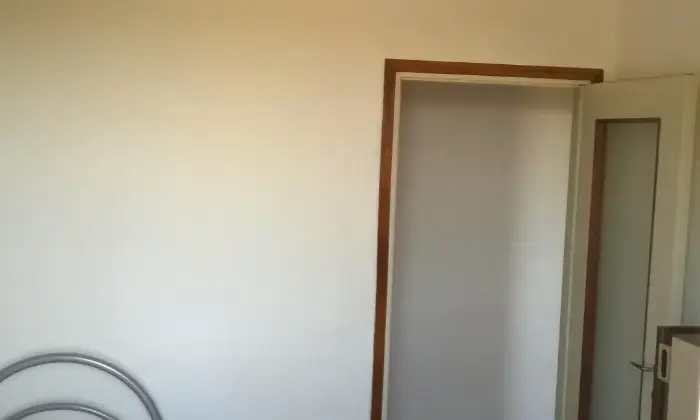 Rexer-Pavia-Arredato-per-tre-studenti-CAMERA-DA-LETTO