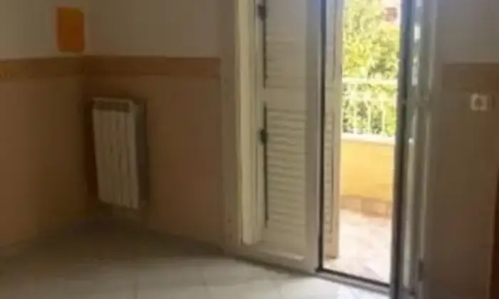 Rexer-Casalnuovo-di-Napoli-Ampio-appartamento-in-parco-CAMERA-DA-LETTO