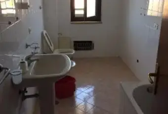 Rexer-Telese-Terme-Ampio-bilocale-panoramico-in-palazzina-signorile-BAGNO