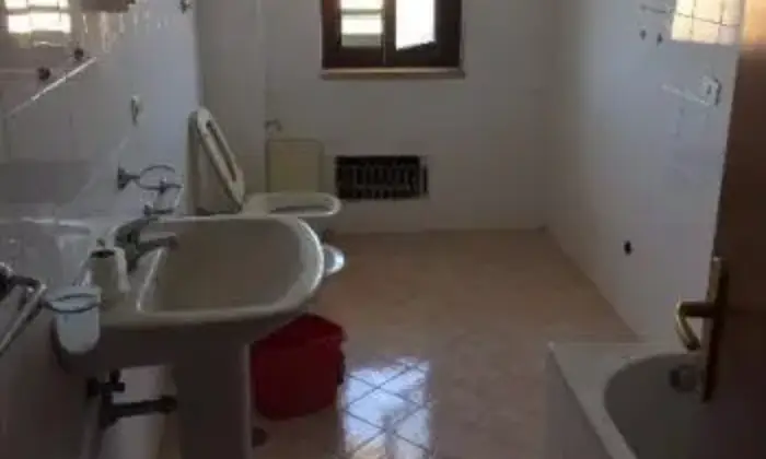 Rexer-Telese-Terme-Ampio-bilocale-panoramico-in-palazzina-signorile-BAGNO