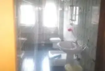 Rexer-Marano-di-Napoli-Ampio-appartamento-doppia-esposizione-BAGNO