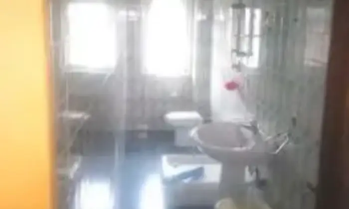 Rexer-Marano-di-Napoli-Ampio-appartamento-doppia-esposizione-BAGNO