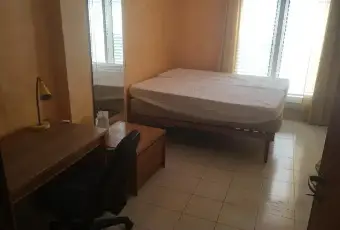 Rexer-Napoli-Camere-singole-o-doppie-in-residenza-Parthenope-in-condivisione-CAMERA-DA-LETTO