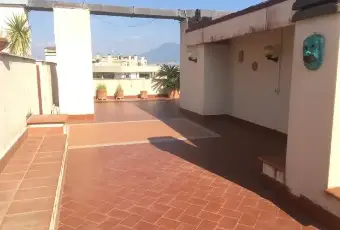 Rexer-Napoli-Camere-singole-o-doppie-in-residenza-Parthenope-in-condivisione-TERRAZZO