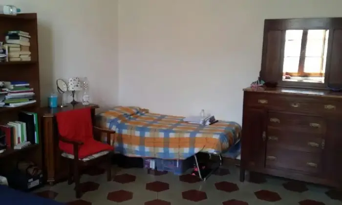 Rexer-Pisa-Camere-in-villetta-indipendente-CAMERA-DA-LETTO