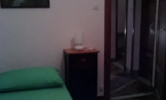 Rexer-Pisa-Camere-in-villetta-indipendente-CAMERA-DA-LETTO