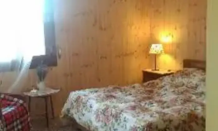 Rexer-Sestola-Bilocale-in-pieno-centro-CAMERA-DA-LETTO