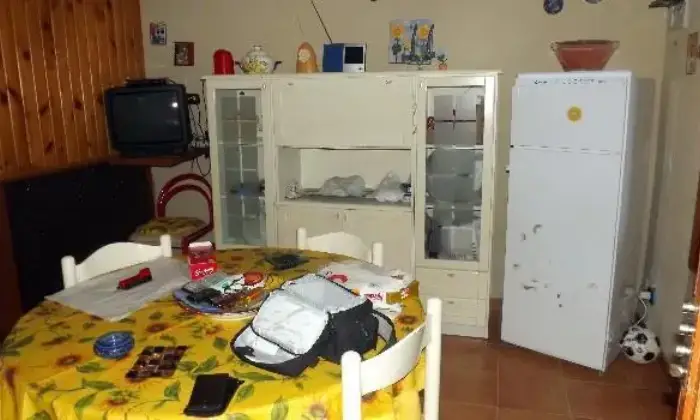 Rexer-Ventimiglia-di-Sicilia-Trilocale-in-affitto-in-via-provinciale-Ventimiglia-di-Sicilia-CUCINA