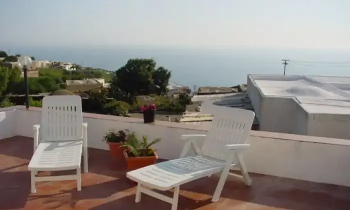 Rexer-Pantelleria-Affitto-di-appartamento-in-vicolo-dei-Giardini-Pantelleria-TERRAZZO