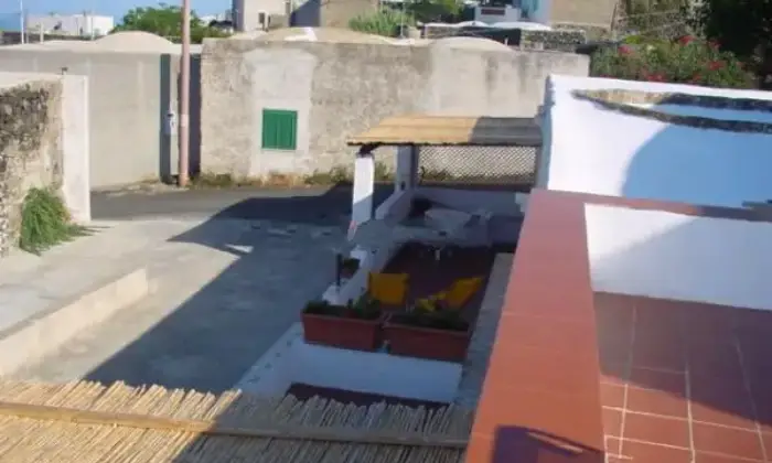 Rexer-Pantelleria-Affitto-di-appartamento-in-vicolo-dei-Giardini-Pantelleria-TERRAZZO