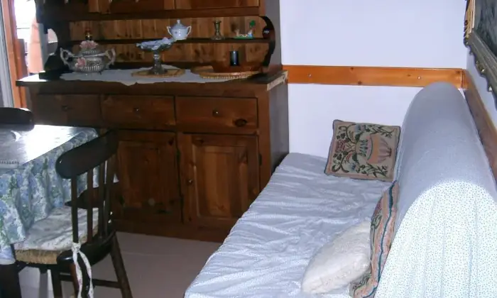 Rexer-Gravere-Casa-semindipendente-no-spese-CAMERA-DA-LETTO